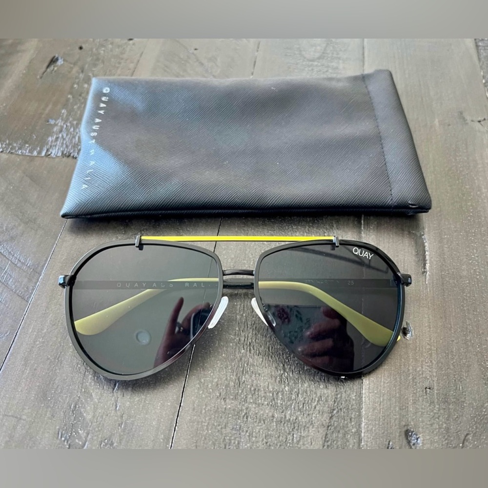 Quay sunglasses dirty habit 125